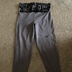 Nike Pro Intertwist leggings size S